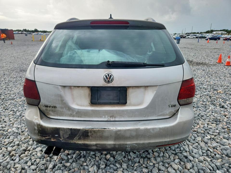 58062826 :رقم المزاد ، 3VWPL7AJ6BM667934 vin ، 2011 Volkswagen Jetta مزاد بيع
