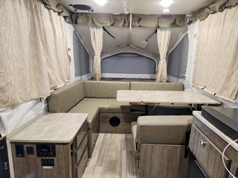 Продаж на аукціоні авто 2022 Forest River Rockwood, vin: 4X4CFM219ND315690, номер лоту: 57941676