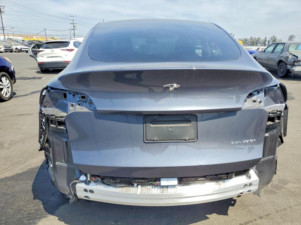 55642446 :رقم المزاد ، 7SAYGDEEXPF912756 vin ، 2023 Tesla Model Y مزاد بيع