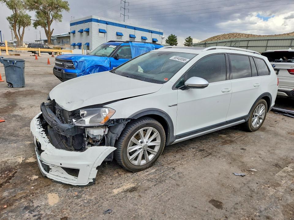 Auction sale of the 2017 Volkswagen Golf Alltrack, vin: 3VWH17AU2HM512679, lot number: 56940896