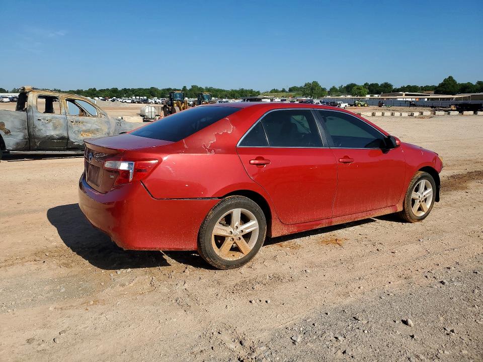 54803026 :رقم المزاد ، 4T1BF1FK3DU661960 vin ، 2013 Toyota Camry مزاد بيع