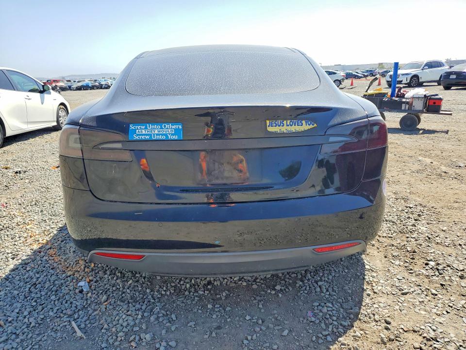 Продажа на аукционе авто 2015 Tesla Model S, vin: 5YJSA1H21FFP68131, номер лота: 55459486