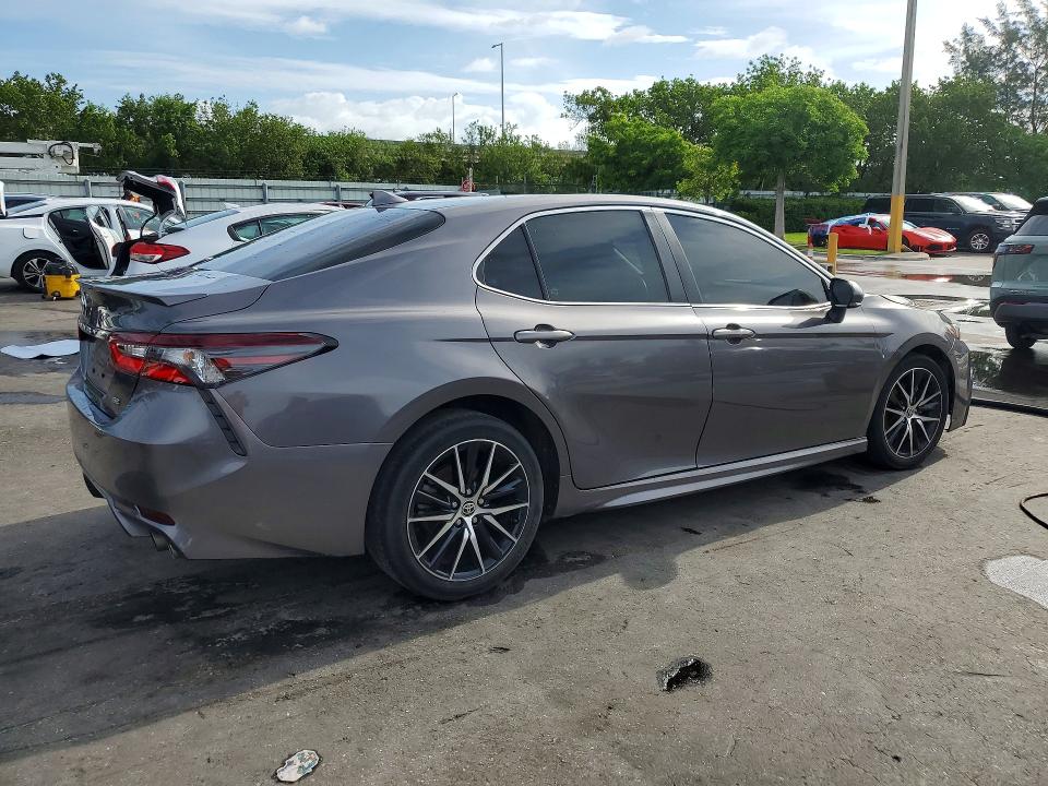 Продажа на аукционе авто 2023 Toyota Camry, vin: 4T1G11AK8PU729444, номер лота: 55972056