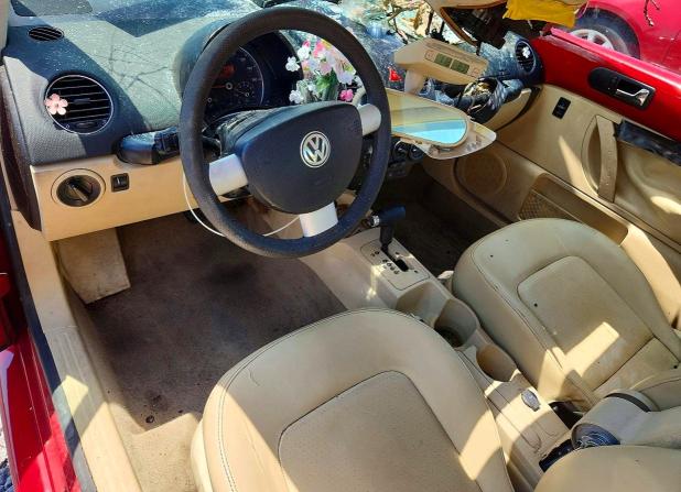 58146376 :رقم المزاد ، 3VWRW31C36M417258 vin ، 2006 Volkswagen New Beetle مزاد بيع