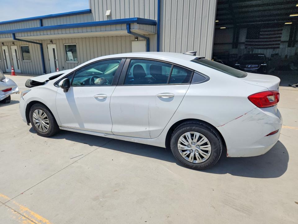 Продажа на аукционе авто 2018 Chevrolet Cruz, vin: 1G1BC5SMXJ7234760, номер лота: 57748116