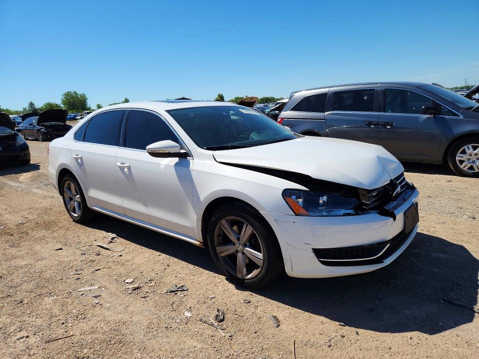 57697366 :رقم المزاد ، 1VWBH7A38CC088623 vin ، 2012 Volkswagen Passat مزاد بيع