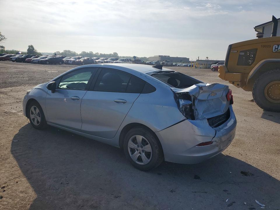 56238916 :رقم المزاد ، 1G1BC5SM8J7155667 vin ، 2018 Chevrolet Cruze مزاد بيع