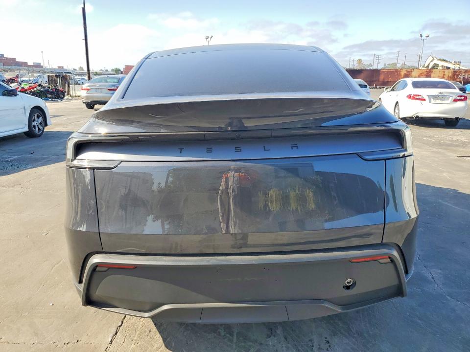 2026 Tesla Model Y მანქანა იყიდება აუქციონზე, vin: 7SAYGDED0TF386011, აუქციონის ნომერი: 56892376