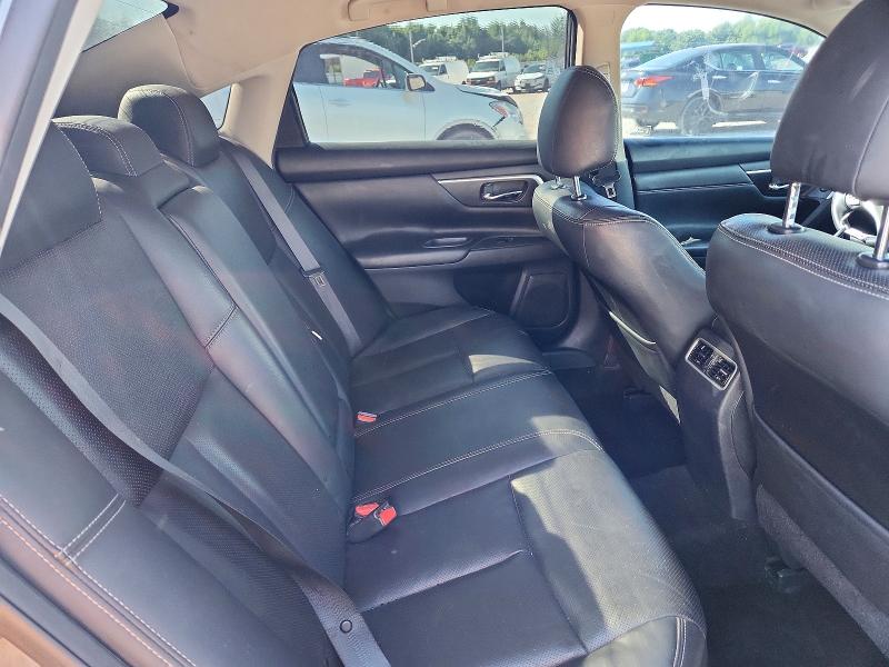Продажа на аукционе авто 2018 Nissan Altima, vin: 1N4BL3AP2JC152168, номер лота: 55620376