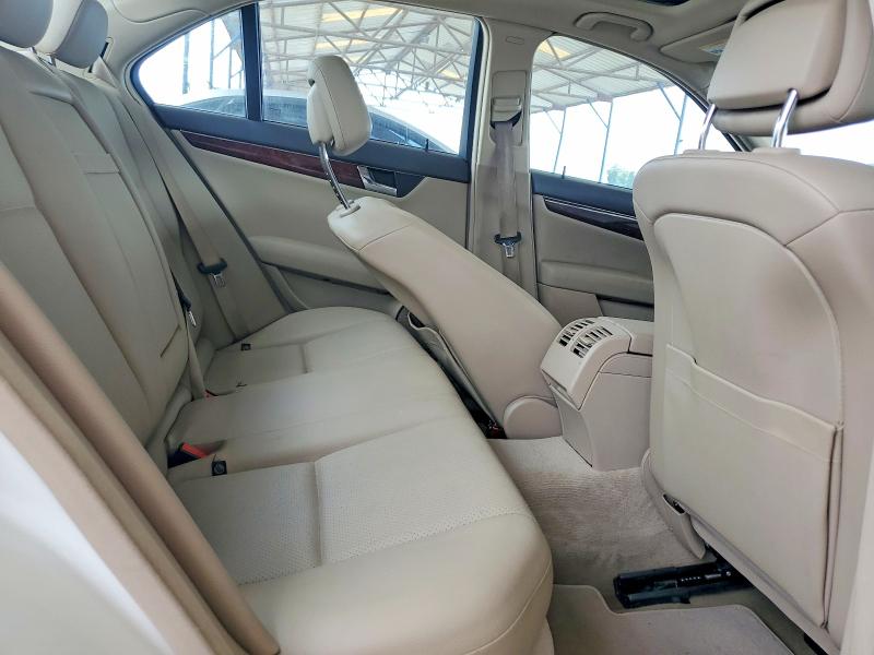 55693816 :رقم المزاد ، WDDGF5EB5BR138044 vin ، 2011 Mercedes-benz C مزاد بيع