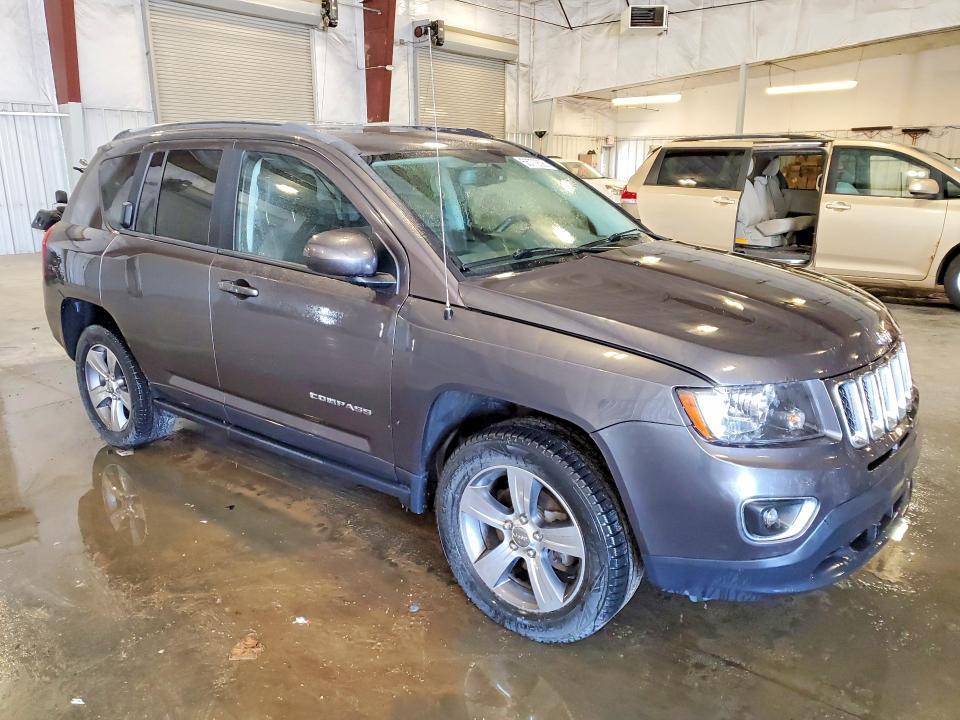 56772806 :رقم المزاد ، 1C4NJDEB0GD697760 vin ، 2016 Jeep Compass مزاد بيع