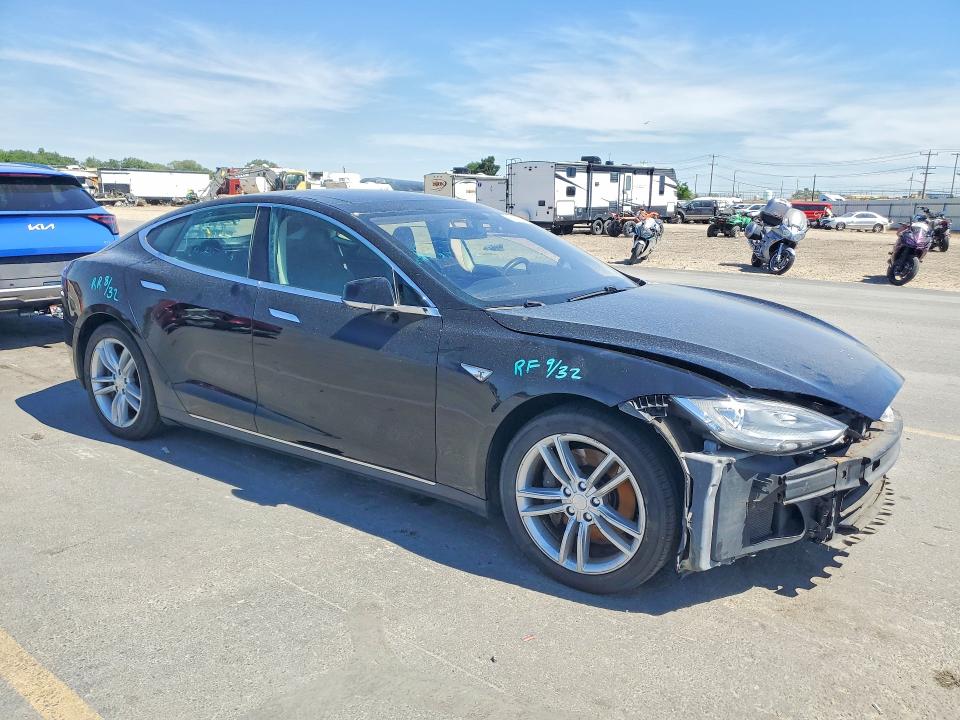 2014 Tesla Model S მანქანა იყიდება აუქციონზე, vin: 5YJSA1H12EFP35855, აუქციონის ნომერი: 55188446