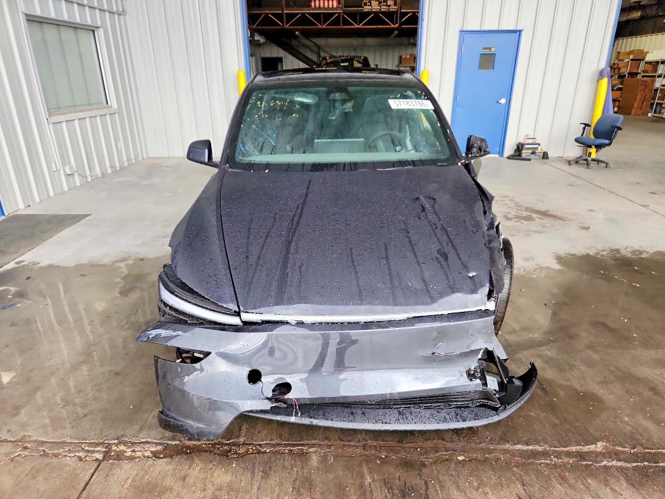57183786 :رقم المزاد ، 7SAYGDED2TF643475 vin ، 2026 Tesla Model Y مزاد بيع