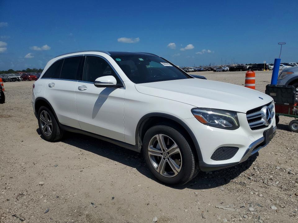 58327626 :رقم المزاد ، WDC0G4JB9HF204754 vin ، 2017 Mercedes-benz Glc مزاد بيع