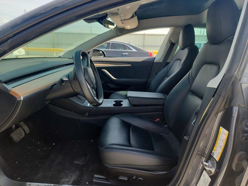 58821586 :رقم المزاد ، 5YJ3E1EB9NF163933 vin ، 2022 Tesla Model 3 مزاد بيع