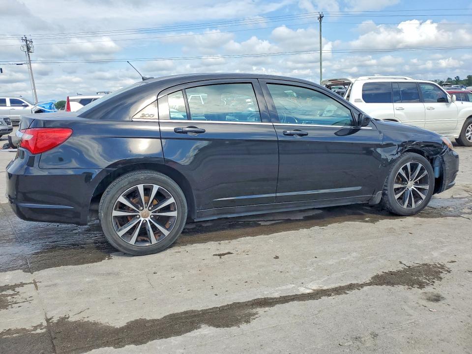 Продажа на аукционе авто 2014 Chrysler 200, vin: 1C3CCBBBXEN127545, номер лота: 58273026