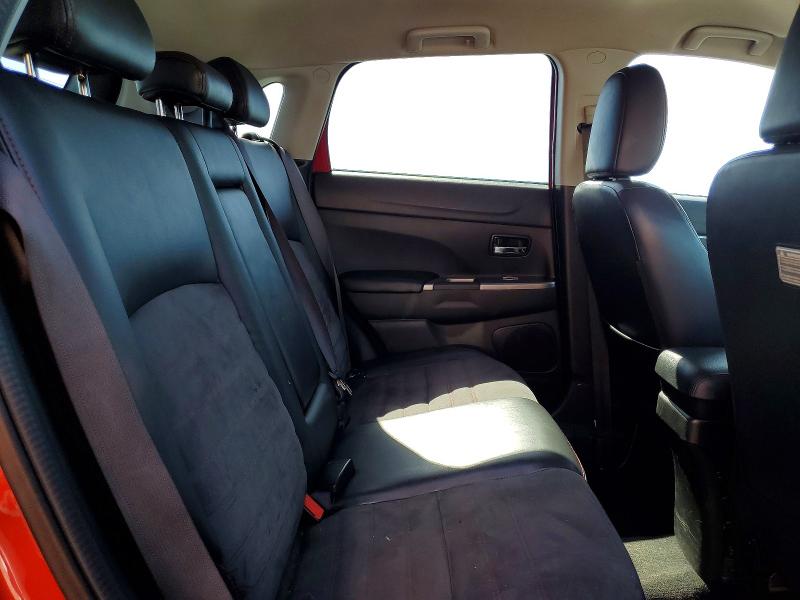 57300056 :رقم المزاد ، JA4AP3AW3JZ036132 vin ، 2018 Mitsubishi Outlander Sport مزاد بيع