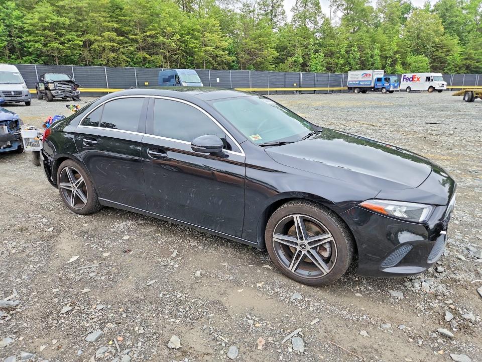 2019 Mercedes-benz A მანქანა იყიდება აუქციონზე, vin: WDD3G4EB1KW025988, აუქციონის ნომერი: 57450326