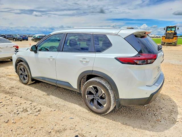 56871156 :رقم المزاد ، 5N1BT3BA4SC671871 vin ، 2025 Nissan Rogue مزاد بيع