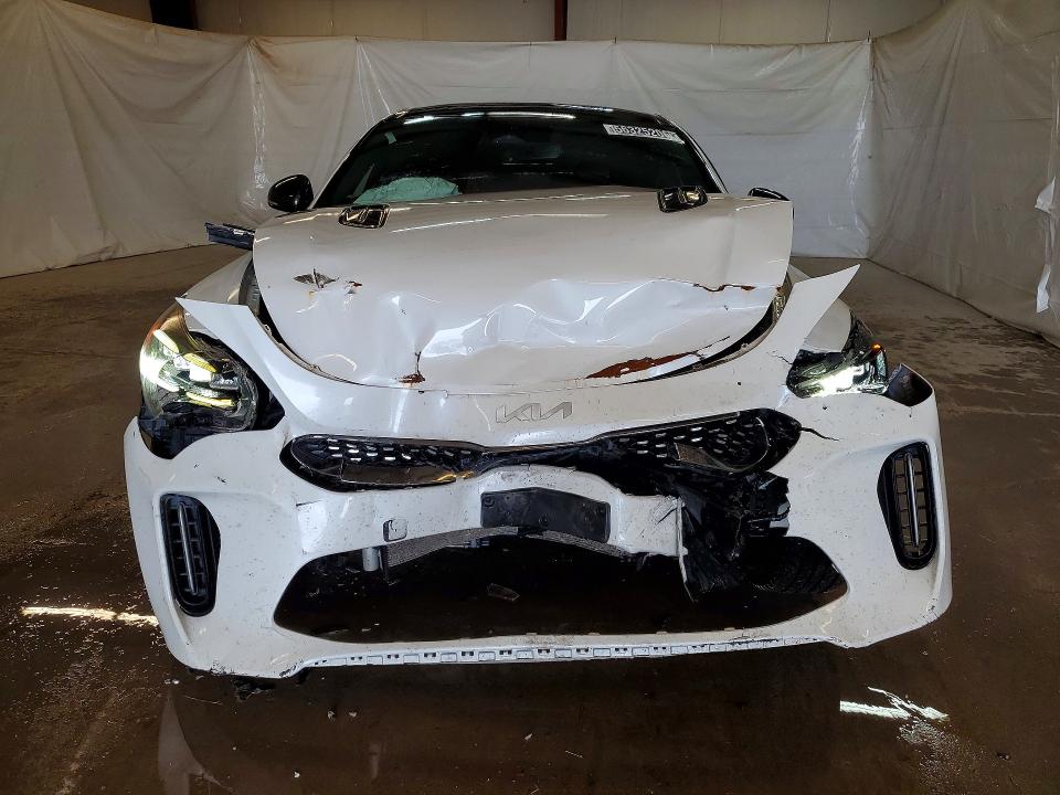 2022 Kia Stinger მანქანა იყიდება აუქციონზე, vin: KNAE35LD2N6117833, აუქციონის ნომერი: 56325206
