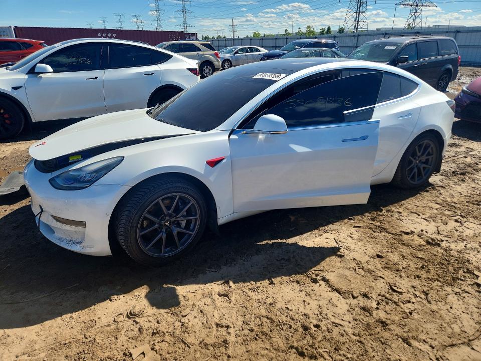 57870706 :رقم المزاد ، 5YJ3E1EB6KF193807 vin ، 2019 Tesla Model 3 مزاد بيع