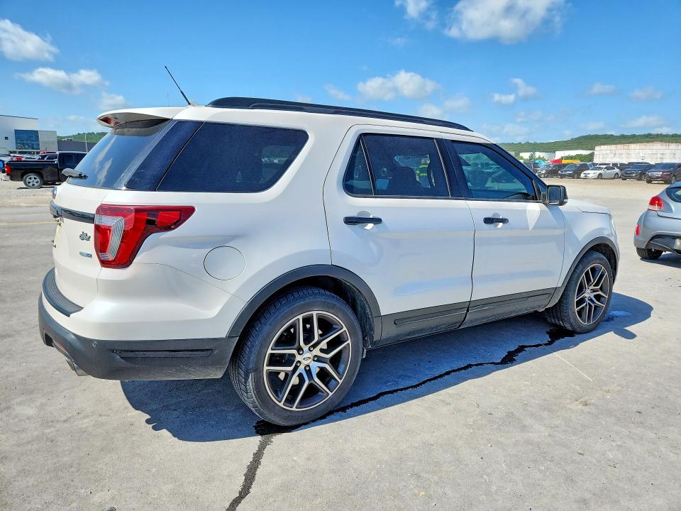 Продажа на аукционе авто 2018 Ford Explorer, vin: 1FM5K8GT6JGB30187, номер лота: 54525146