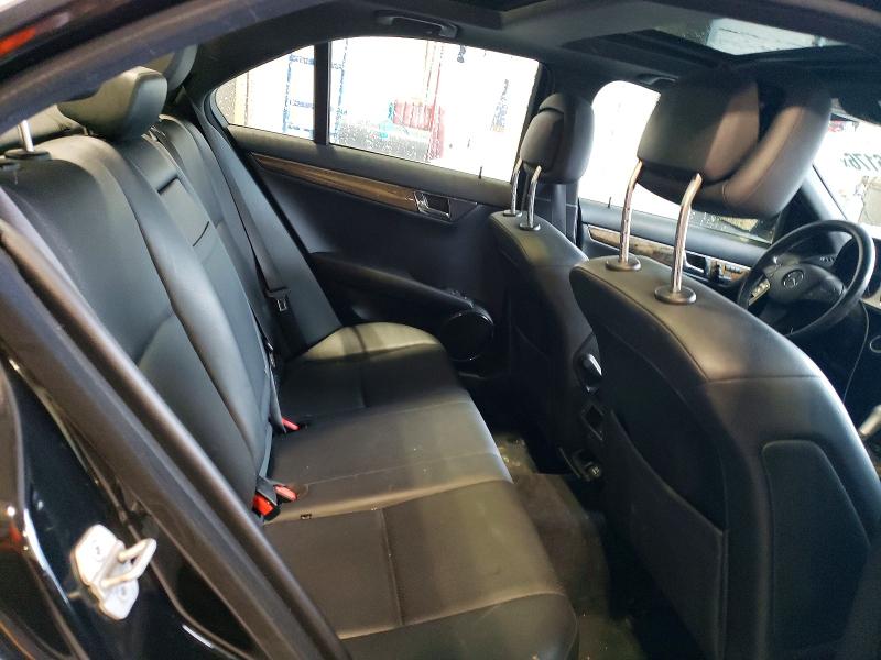 56056176 :رقم المزاد ، WDDGF56X18F050953 vin ، 2008 Mercedes-benz C مزاد بيع