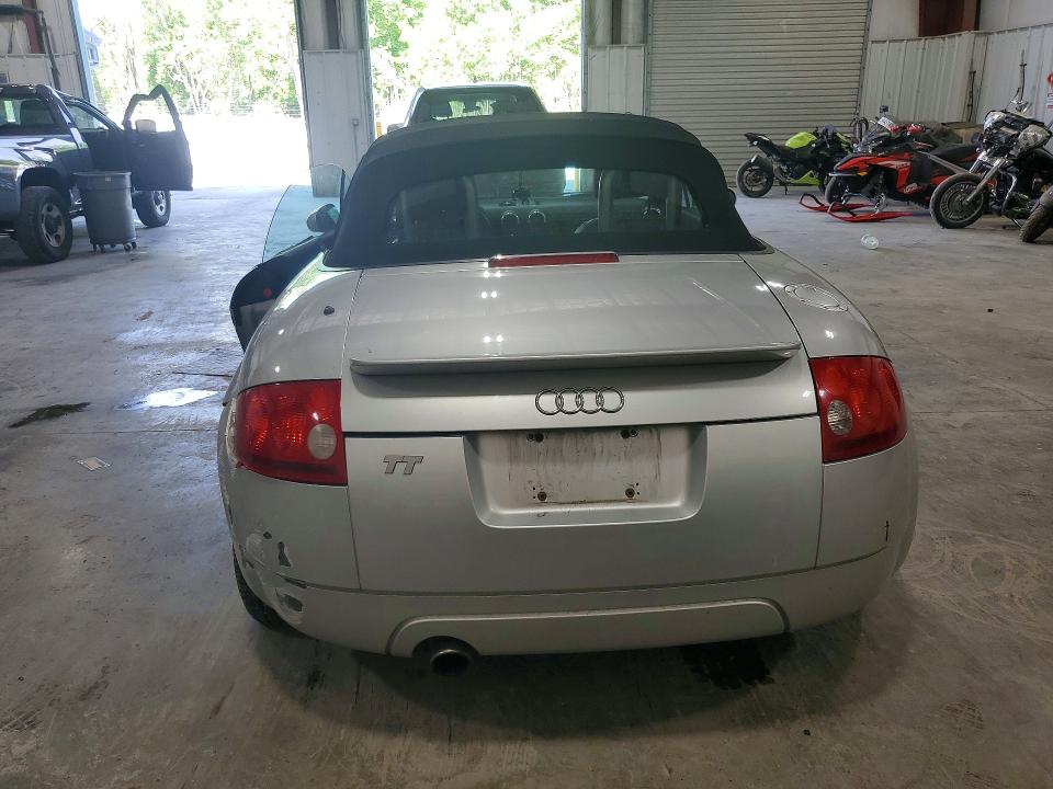 2002 Audi Tt მანქანა იყიდება აუქციონზე, vin: TRUTX28N721009513, აუქციონის ნომერი: 55687016