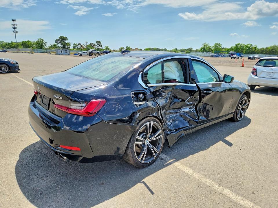 56665606 :رقم المزاد ، 3MW89FF01R8E03813 vin ، 2024 Bmw 330xi مزاد بيع