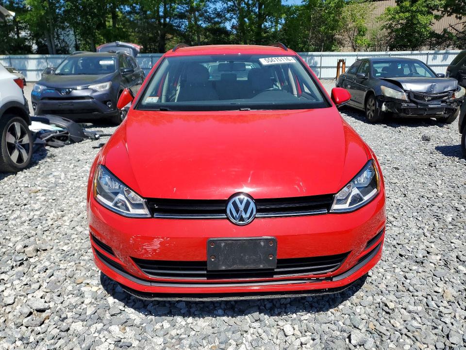 55615116 :رقم المزاد ، 3VWC17AU2HM504558 vin ، 2017 Volkswagen Golf Sportwagen مزاد بيع