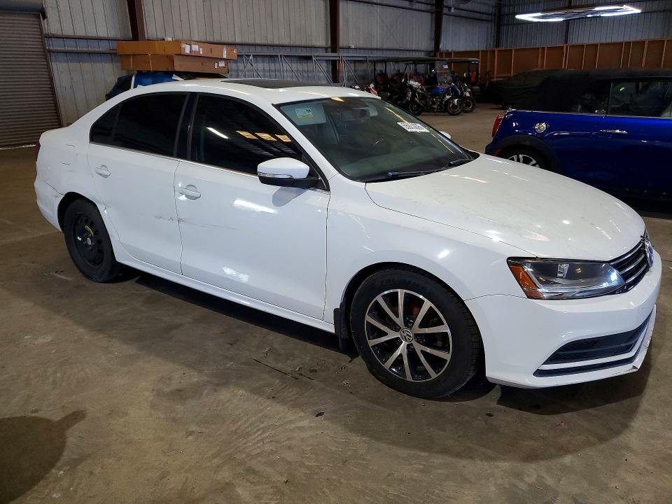 2017 Volkswagen Jetta მანქანა იყიდება აუქციონზე, vin: 3VWDB7AJ3HM230701, აუქციონის ნომერი: 55980876