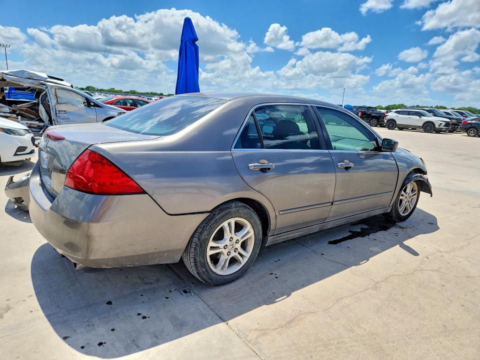 2007 Honda Accord მანქანა იყიდება აუქციონზე, vin: 1HGCM56787A043817, აუქციონის ნომერი: 56795686