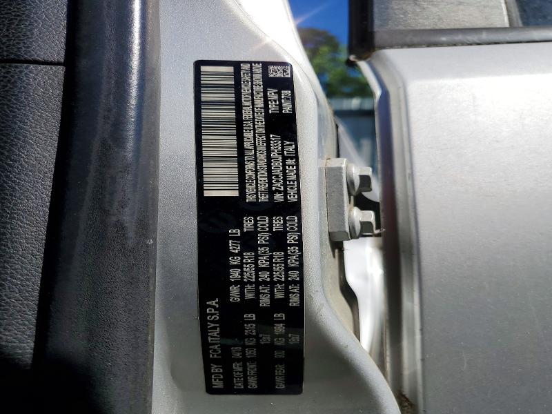 2018 Jeep Renegade მანქანა იყიდება აუქციონზე, vin: ZACCJADB0JPH33317, აუქციონის ნომერი: 55740166