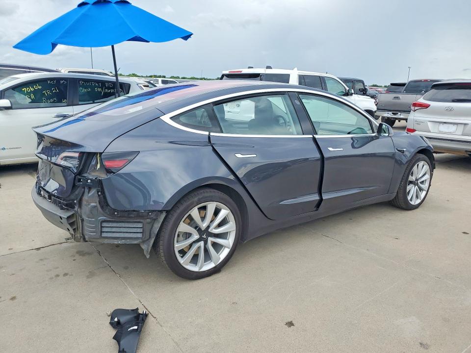 56188016 :رقم المزاد ، 5YJ3E1EA3JF005959 vin ، 2018 Tesla Model 3 مزاد بيع