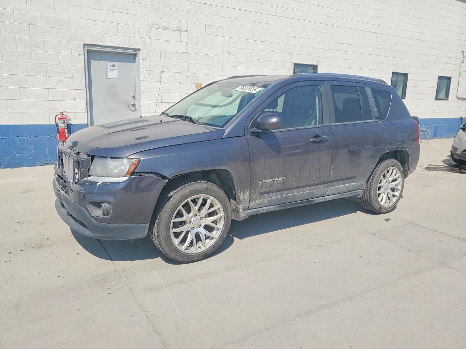 58305656 :رقم المزاد ، 1C4NJDEB2FD427332 vin ، 2015 Jeep Compass مزاد بيع