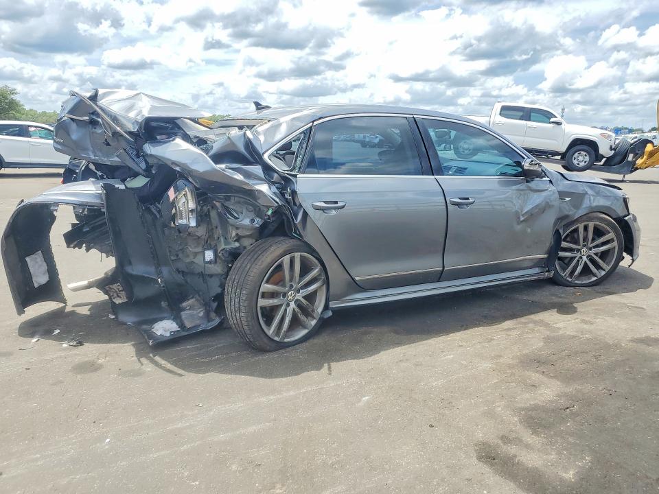 2017 Volkswagen Passat მანქანა იყიდება აუქციონზე, vin: 1VWDT7A39HC083669, აუქციონის ნომერი: 55815316