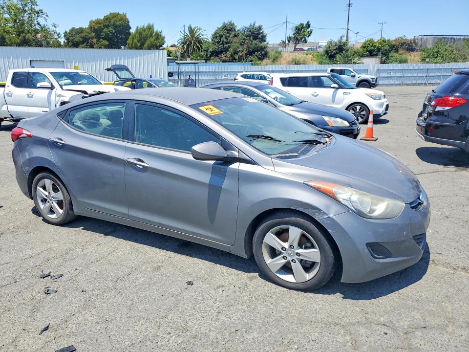58121156 :رقم المزاد ، 5NPDH4AE4DH339753 vin ، 2013 Hyundai Elantra مزاد بيع