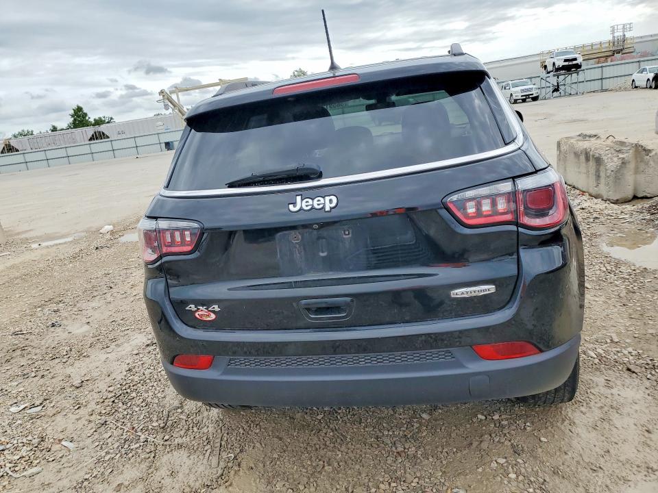 2018 Jeep Compass მანქანა იყიდება აუქციონზე, vin: 3C4NJDBB6JT200247, აუქციონის ნომერი: 56591786
