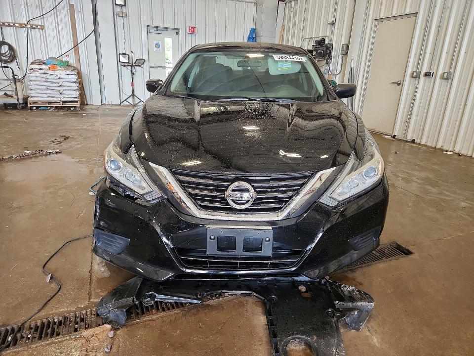 2016 Nissan Altima მანქანა იყიდება აუქციონზე, vin: 1N4AL3AP1GC267509, აუქციონის ნომერი: 59004416