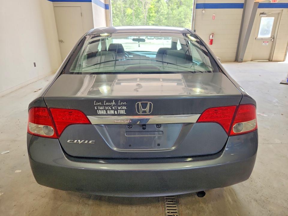 58477576 :رقم المزاد ، 19XFA1F88AE061115 vin ، 2010 Honda Civic مزاد بيع