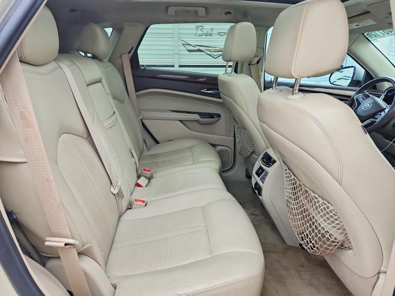 56467126 :رقم المزاد ، 3GYFNDE33FS517309 vin ، 2015 Cadillac Srx مزاد بيع