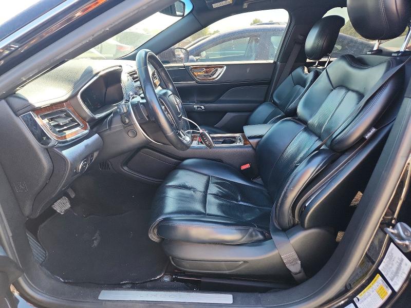 55304436 :رقم المزاد ، 1LN6L9HK1J5602370 vin ، 2018 Lincoln Continental مزاد بيع