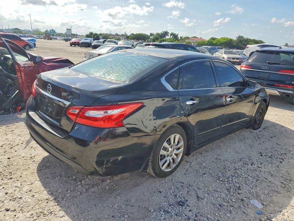 Продаж на аукціоні авто 2017 Nissan Altima, vin: 1N4AL3AP9HC260678, номер лоту: 56888196