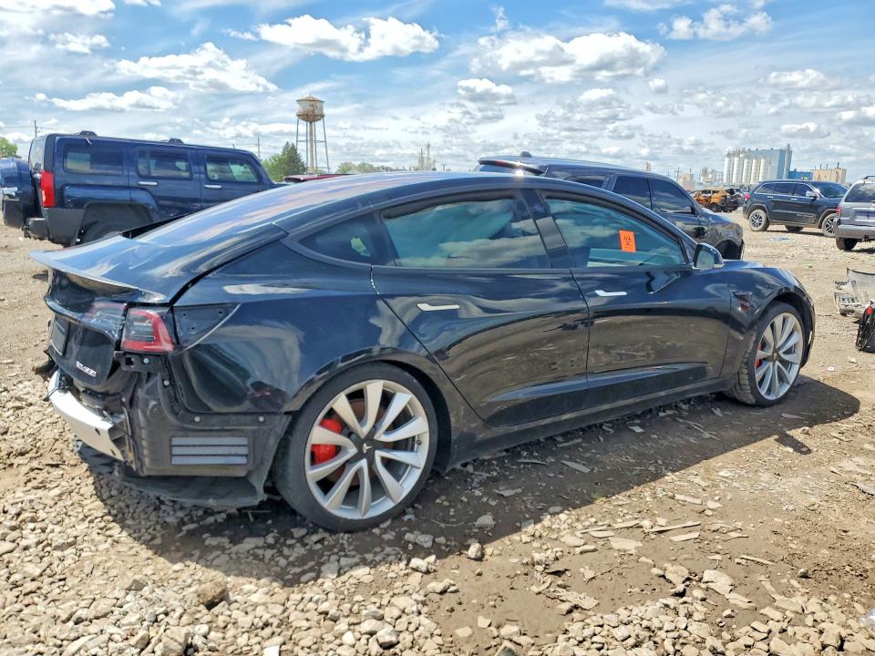 Продажа на аукционе авто 2018 Tesla Model 3, vin: 5YJ3E1EB6JF188119, номер лота: 55712336
