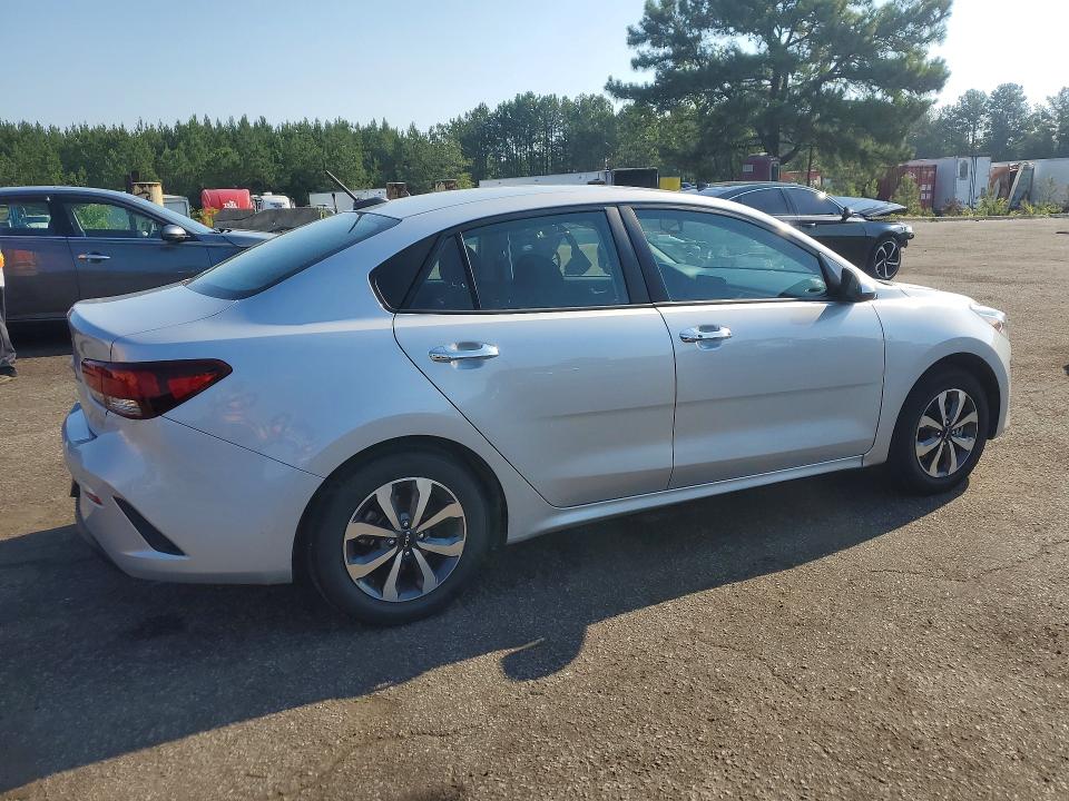 2022 Kia Rio მანქანა იყიდება აუქციონზე, vin: 3KPA24AD5NE433092, აუქციონის ნომერი: 57044246