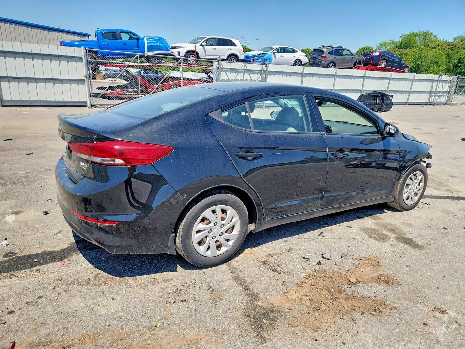 55762736 :رقم المزاد ، 5NPD74LF8JH289637 vin ، 2018 Hyundai Elantra مزاد بيع