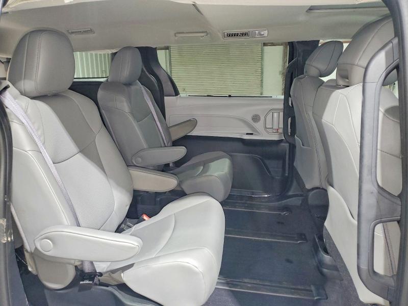 56756986 :رقم المزاد ، 5TDJSKFC3SS167951 vin ، 2025 Toyota Sienna مزاد بيع