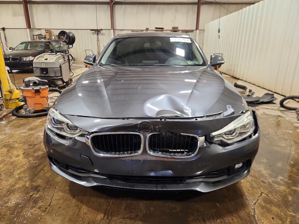 55434036 :رقم المزاد ، WBA8A3C50JA505344 vin ، 2018 Bmw 320 مزاد بيع
