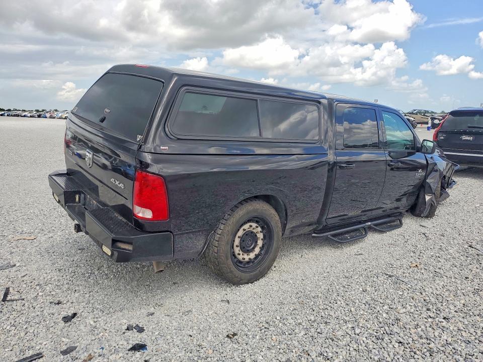 56673746 :رقم المزاد ، 1C6RR7TT3LS106129 vin ، 2020 Ram 1500 Classic مزاد بيع