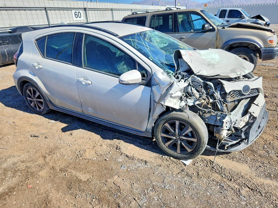 Продаж на аукціоні авто 2018 Toyota Prius C, vin: JTDKDTB35J1606718, номер лоту: 52281016